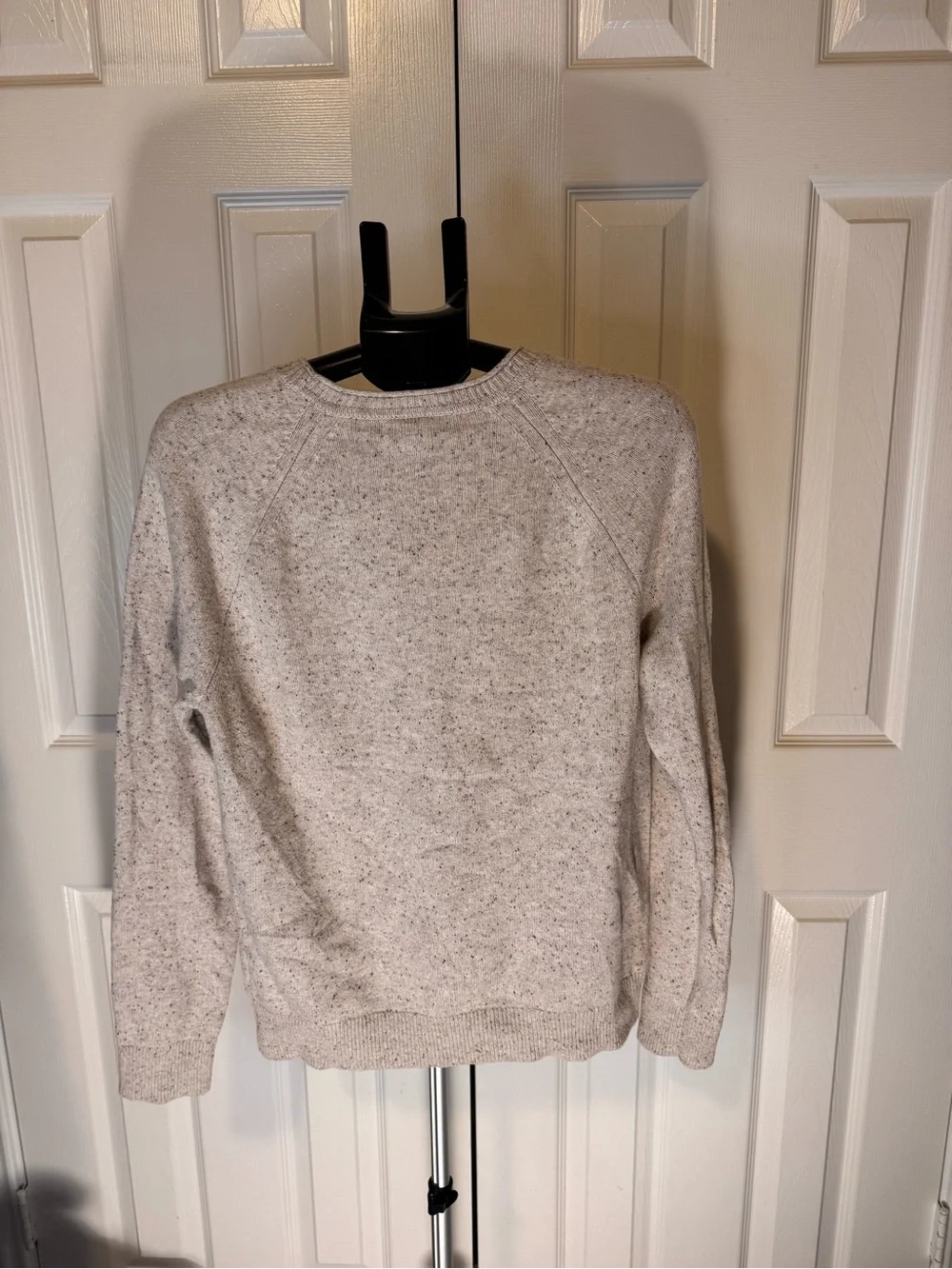 Banana Republic Men's Speckled Cream Crewneck Sweater